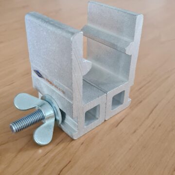 Stageplate podiumprofiel klem